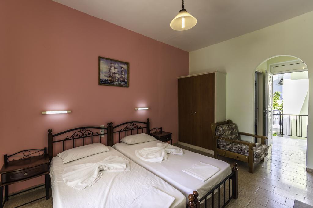 Vossos Hotel Apartments Laganas Extérieur photo