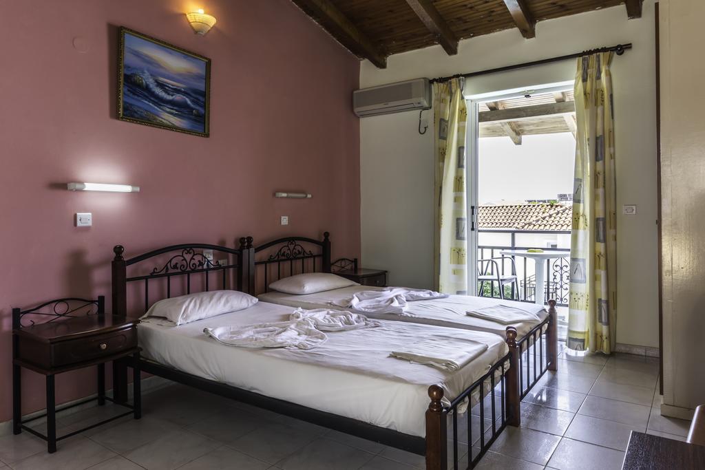 Vossos Hotel Apartments Laganas Extérieur photo