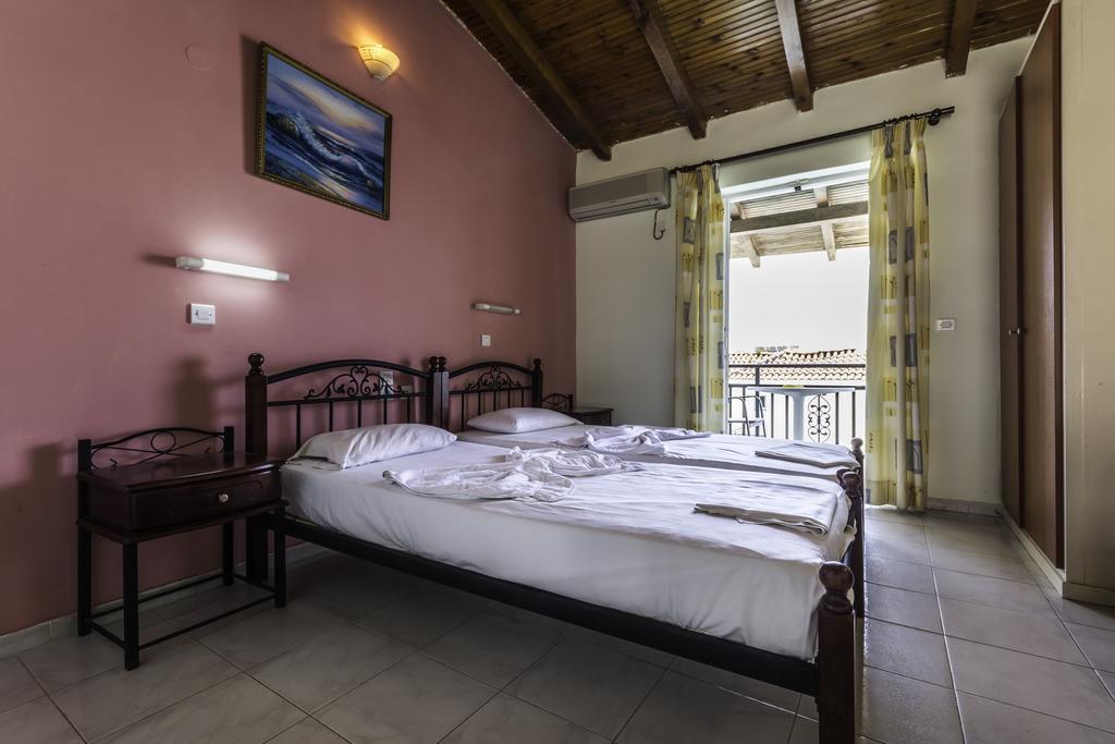 Vossos Hotel Apartments Laganas Extérieur photo